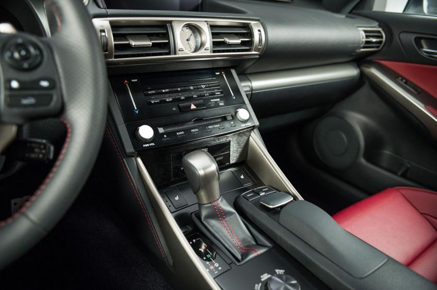  Lexus IS350 F-Sport 2014 года  (фото 28 из 140)